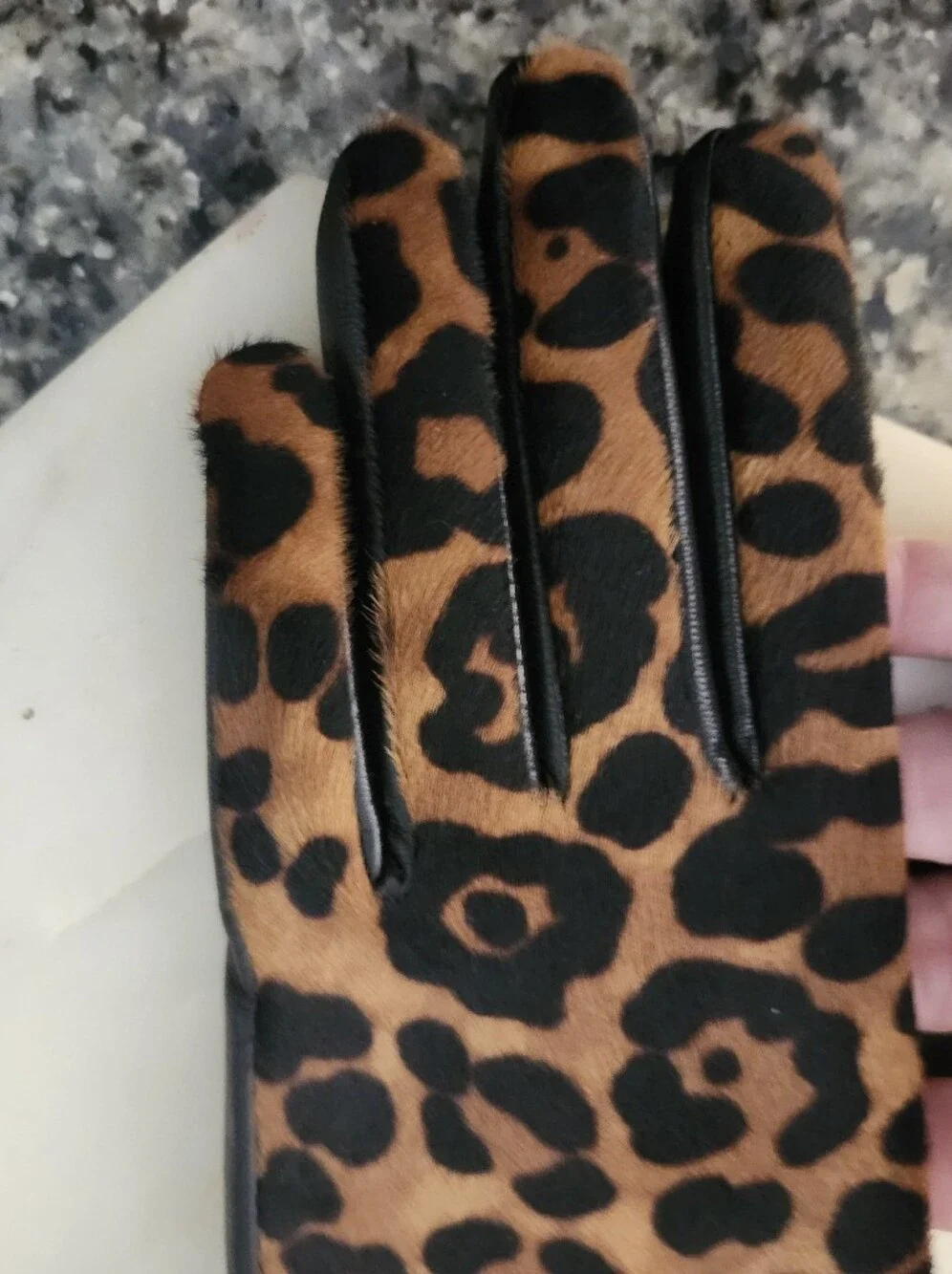 NWT Karl Lagerfeld Black & Leopard Print Women's Goat Nappa Leather Gloves